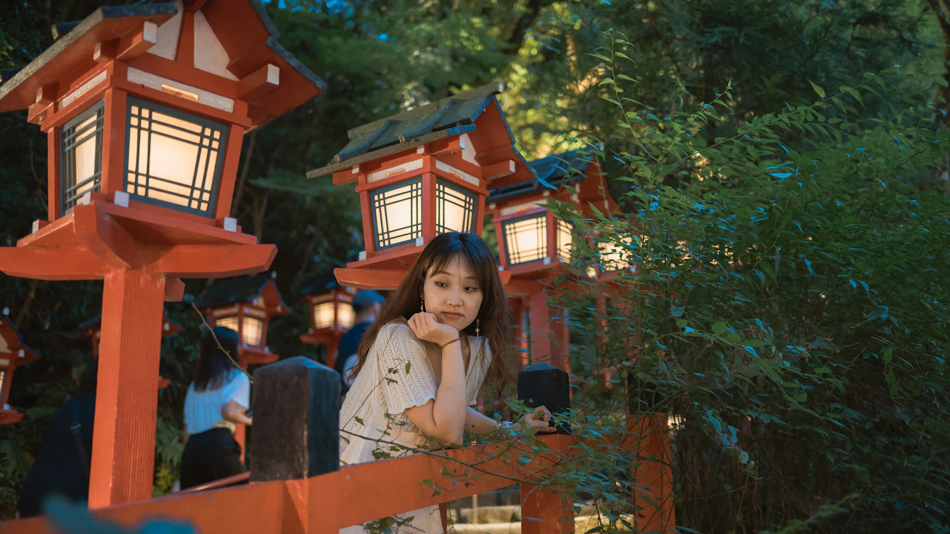 Children watching an authentic ninja performance at TOEI Kyoto Studio Park