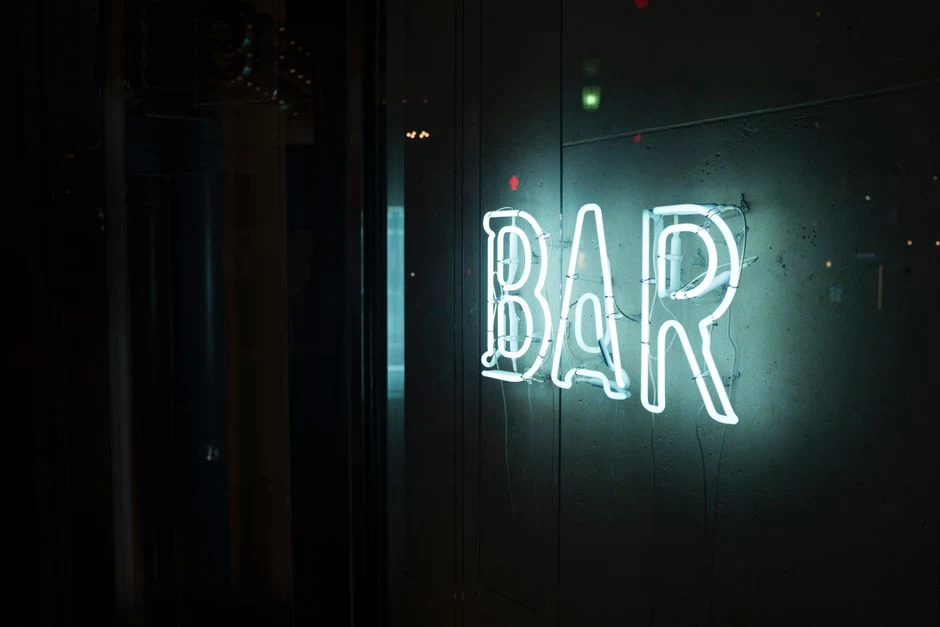 Tokyo bar counters, from Ginza cocktails to a Golden Gai stool