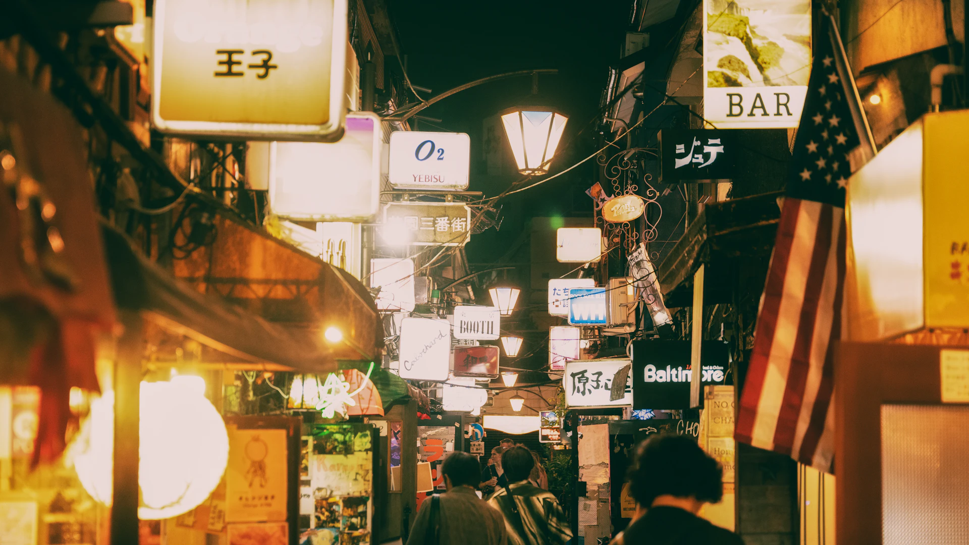Golden Gai Tokyo: Tiny Bars and Tourist Traps in Shinjuku