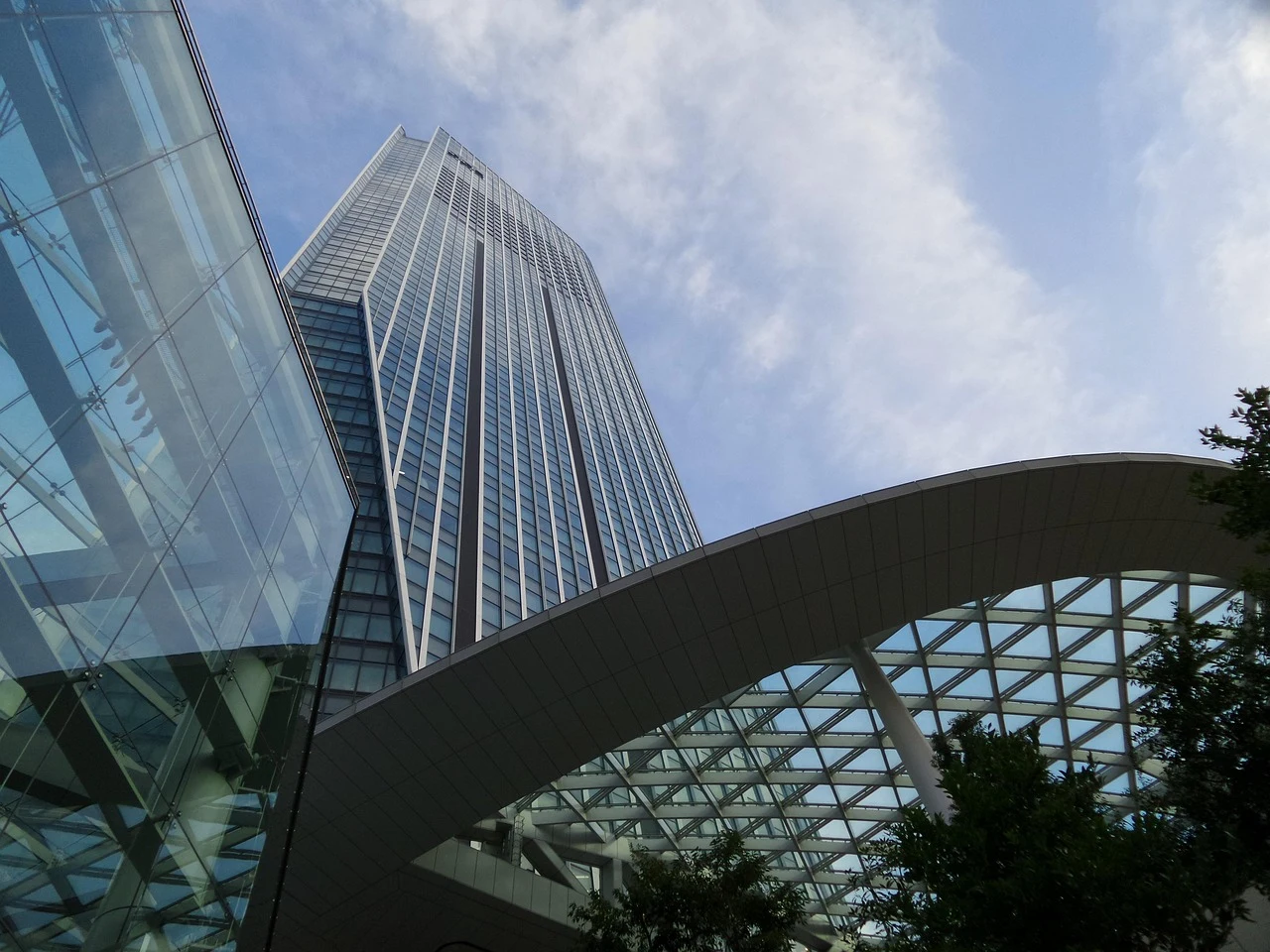 Mori Tower at Roppongi Hills exterior