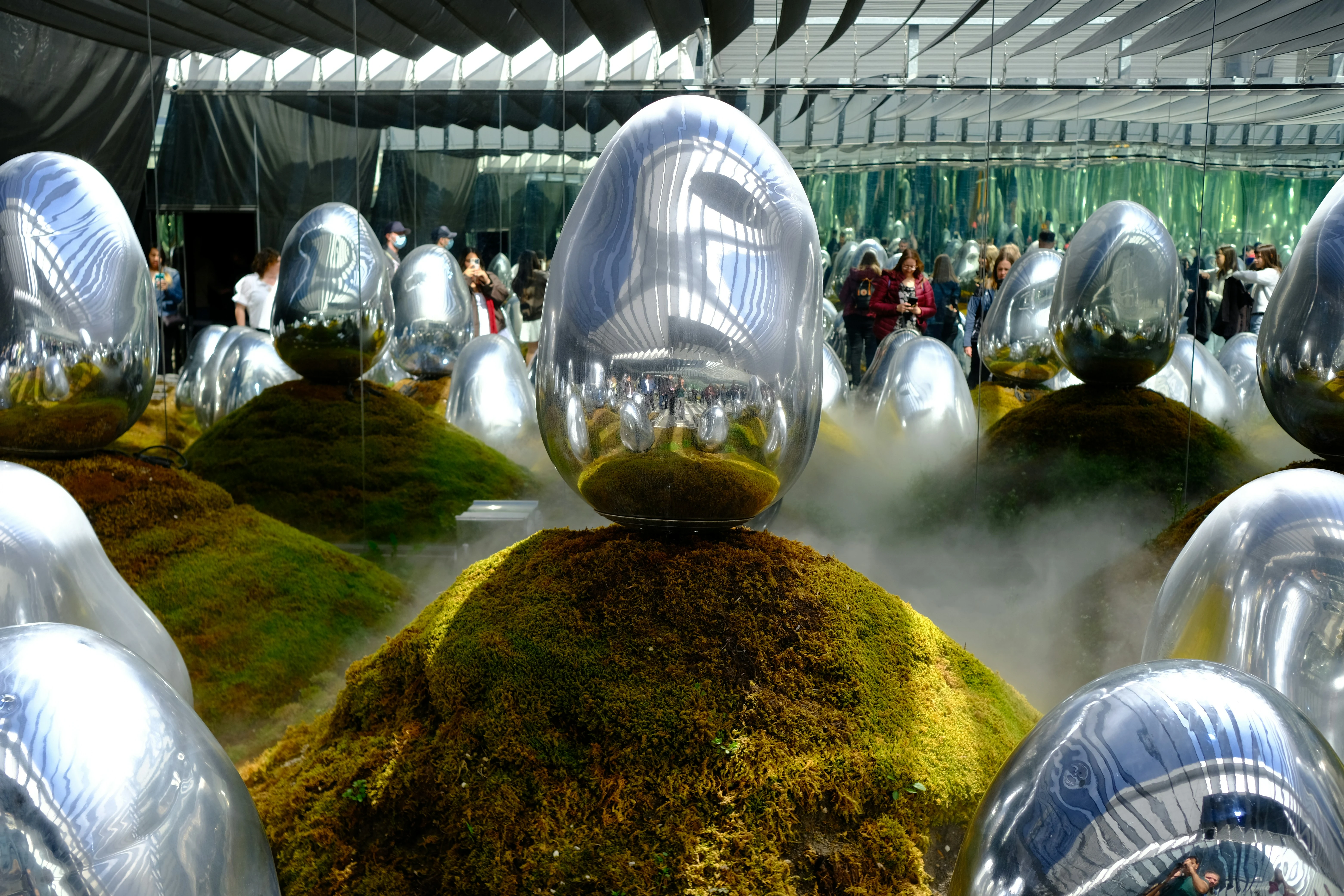 teamLab Planets immersive digital art installation in Tokyo