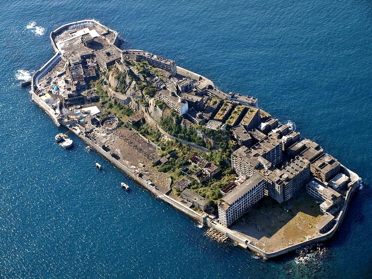 Gunkanjima (Hashima Island)