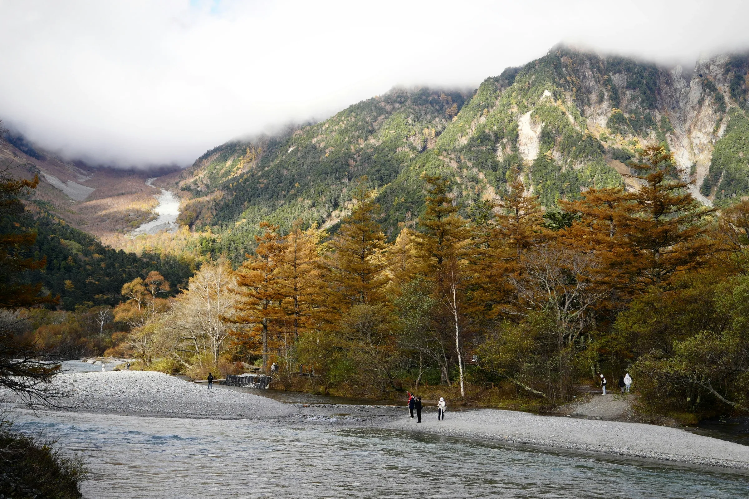 Kamikōchi hiking: from the valley floor to the Japan Alps