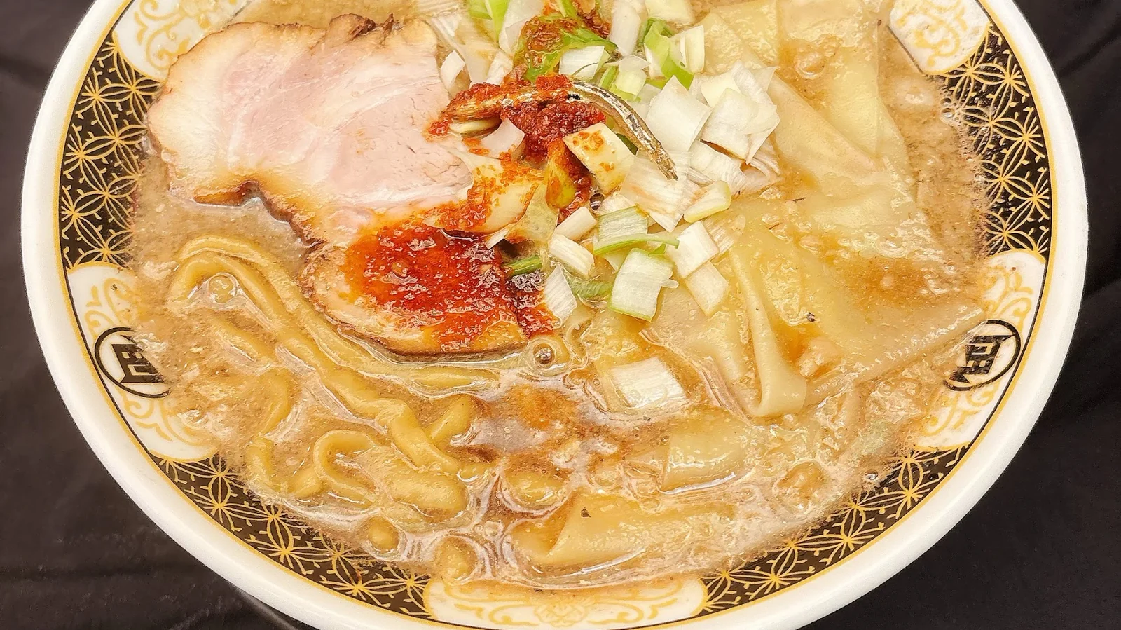 Sugoi Niboshi Ramen Nagi Shinjuku Golden Gai Honkan