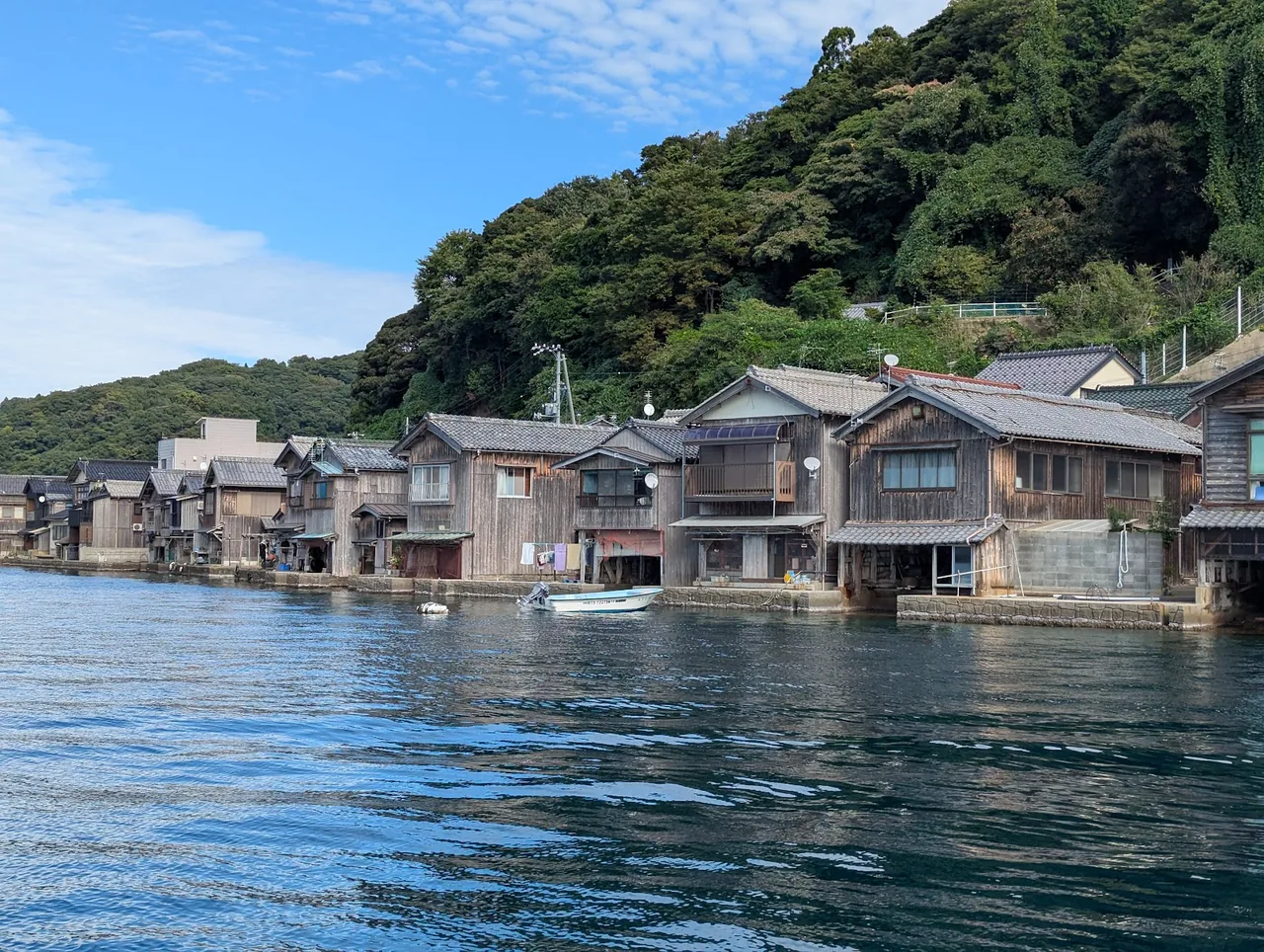 Kameshimamaru Sea Taxi Boarding in Ine