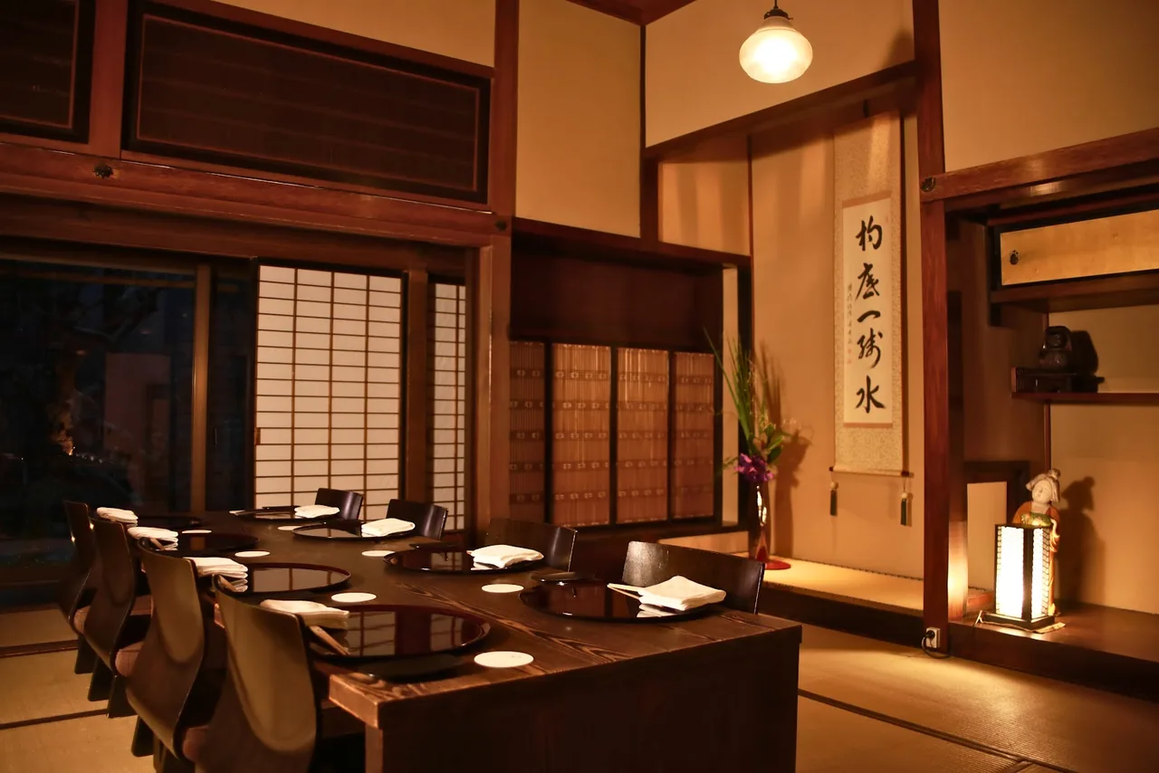 Hikariya