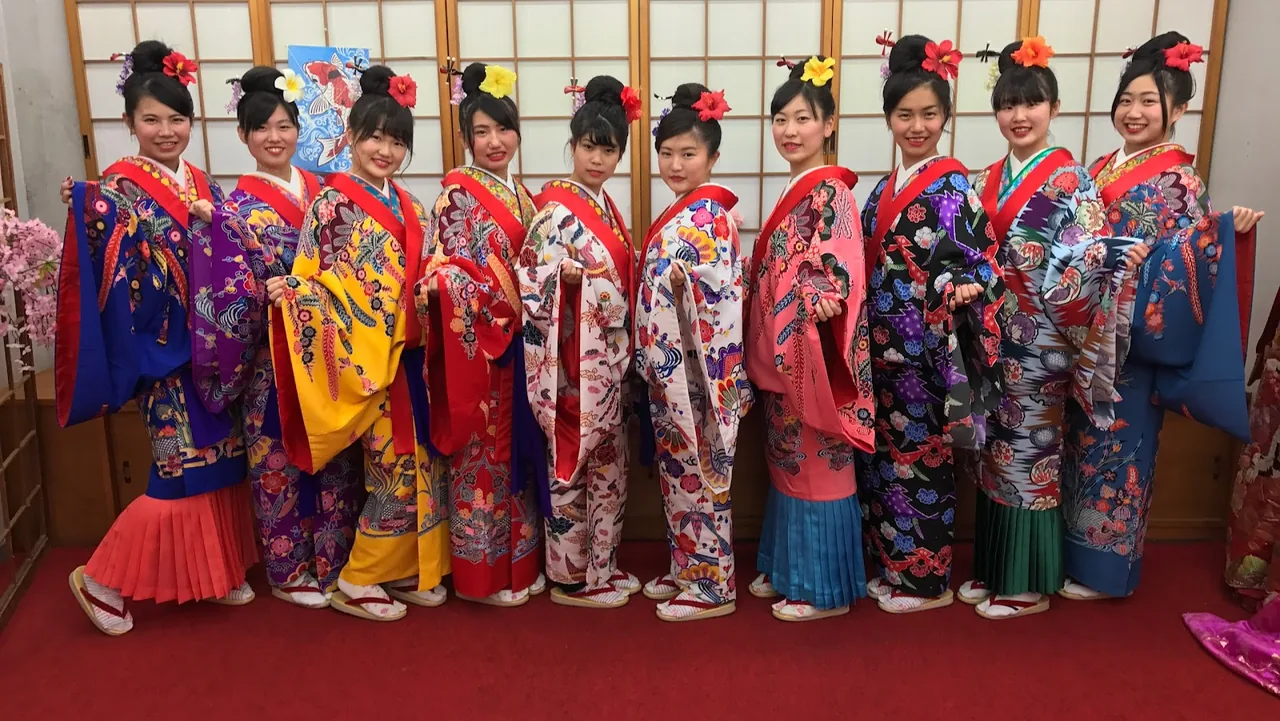 Chura Bijin Ryukyu Costume Studio