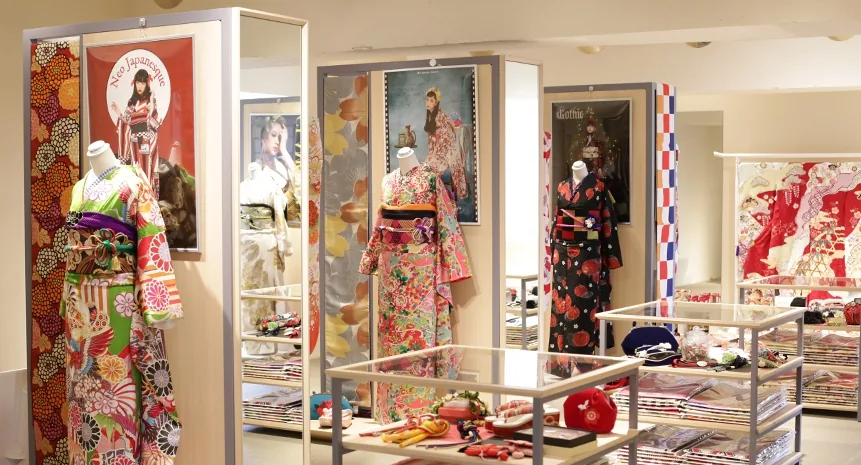 Kimono Hearts Osaka | Furisode for Coming of Age Ceremony & Hakama for Graduation Ceremony