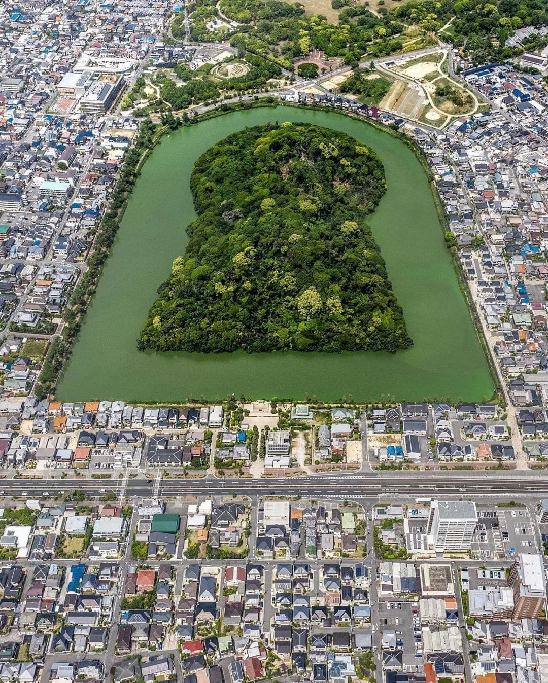 Mozu-Furuichi Kofun Groups in Osaka