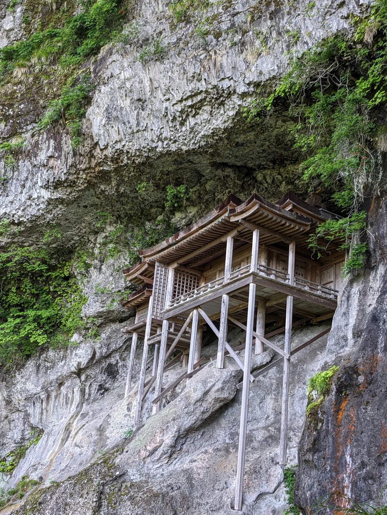 Mitokusan Sanbutsuji Temple in Tottori